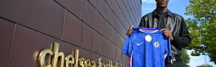 内部调动！官方：切尔西签下斯特拉斯堡前锋埃梅加，明夏正式加盟