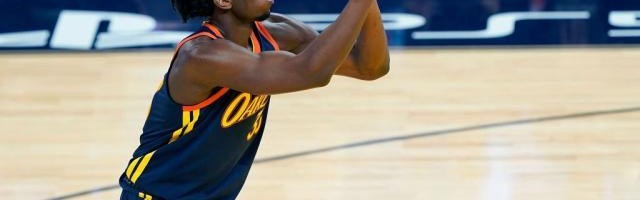 九游网站入口官网-替补出战贡献生涯新高 怀斯曼高效表现让科尔欣喜