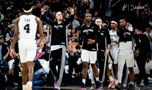 九游体育-米奇谈失利：我们只是尽力打出自身水准，尝试不同阵容组合