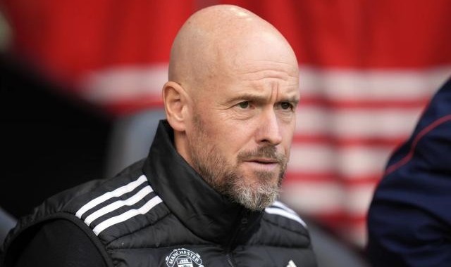 九游体育官网-滕哈赫：奥纳纳扑点是转折点 本该早些终结悬念