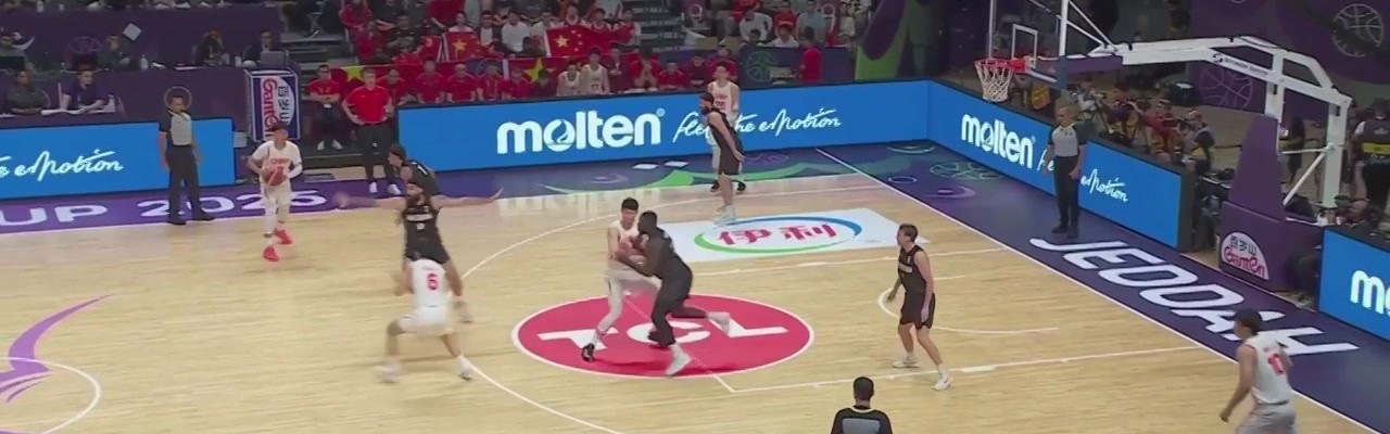 九游体育-周琦评价赵睿持续进步 球风日趋成熟为团队创造更多机会