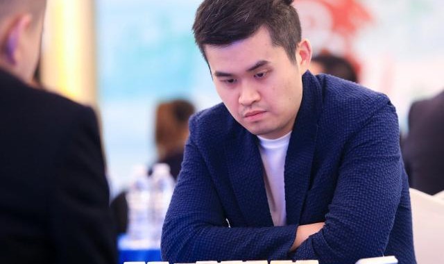 九游体育-【述评】王天一的“入世”和许银川的“出世”