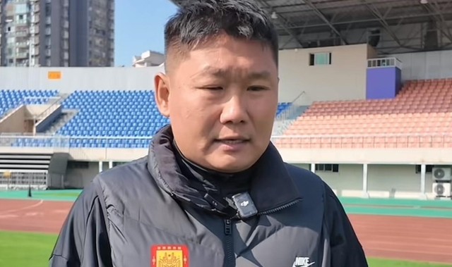 九游网站入口官网-刘建业谈目标：希望在立足中超的基础上，有更多年轻人站出来