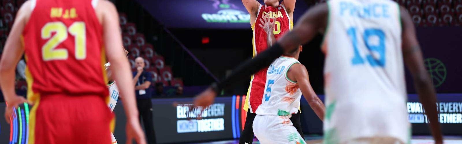 8月19日回旧金山大学报到 王俊杰：暑假经历了很多 感谢教练&amp;领导