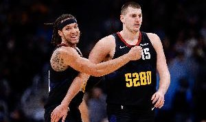 NBA直播-强势开局！掘金首节半节不到轰出21-5攻击波 戈登9分&amp;约基奇5分